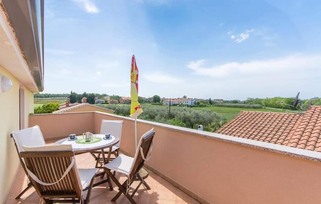 Gimy Villa&App 1 Porec Gedići Kültér fotó