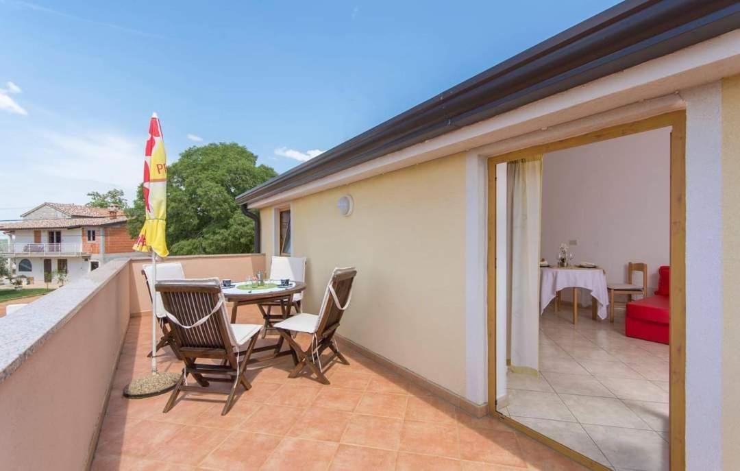 Gimy Villa&App 1 Porec Gedići Kültér fotó